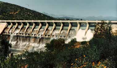 Dam in Flood September 1986